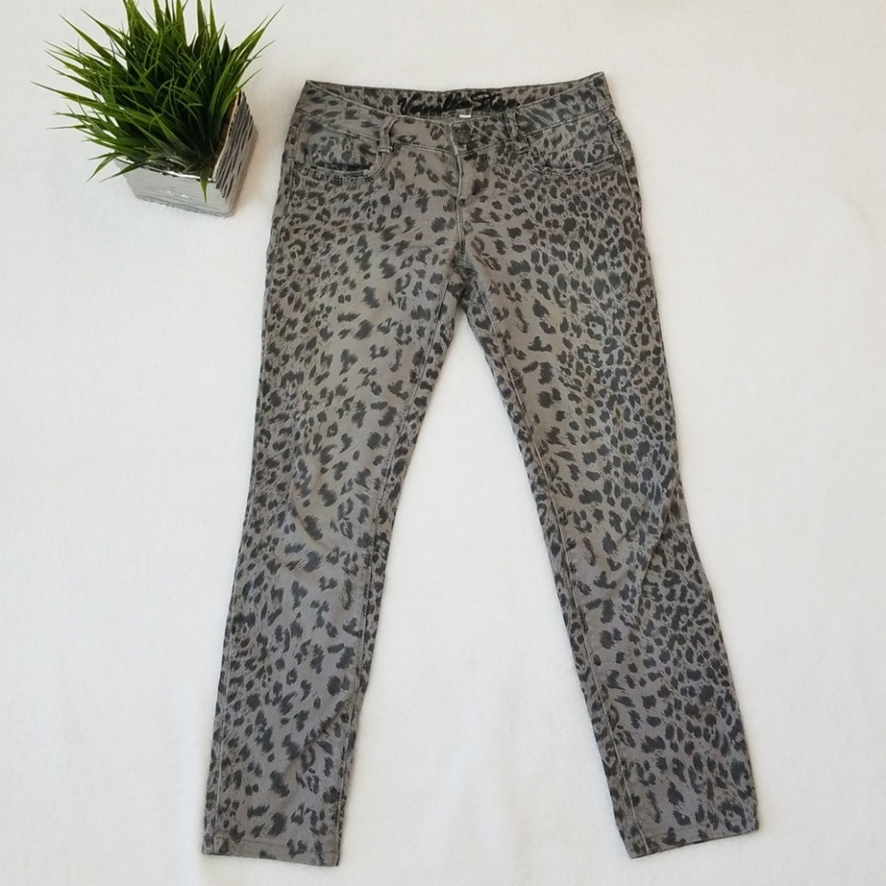 Vanilla Star Junior's Size 3 Animal Print Jeans